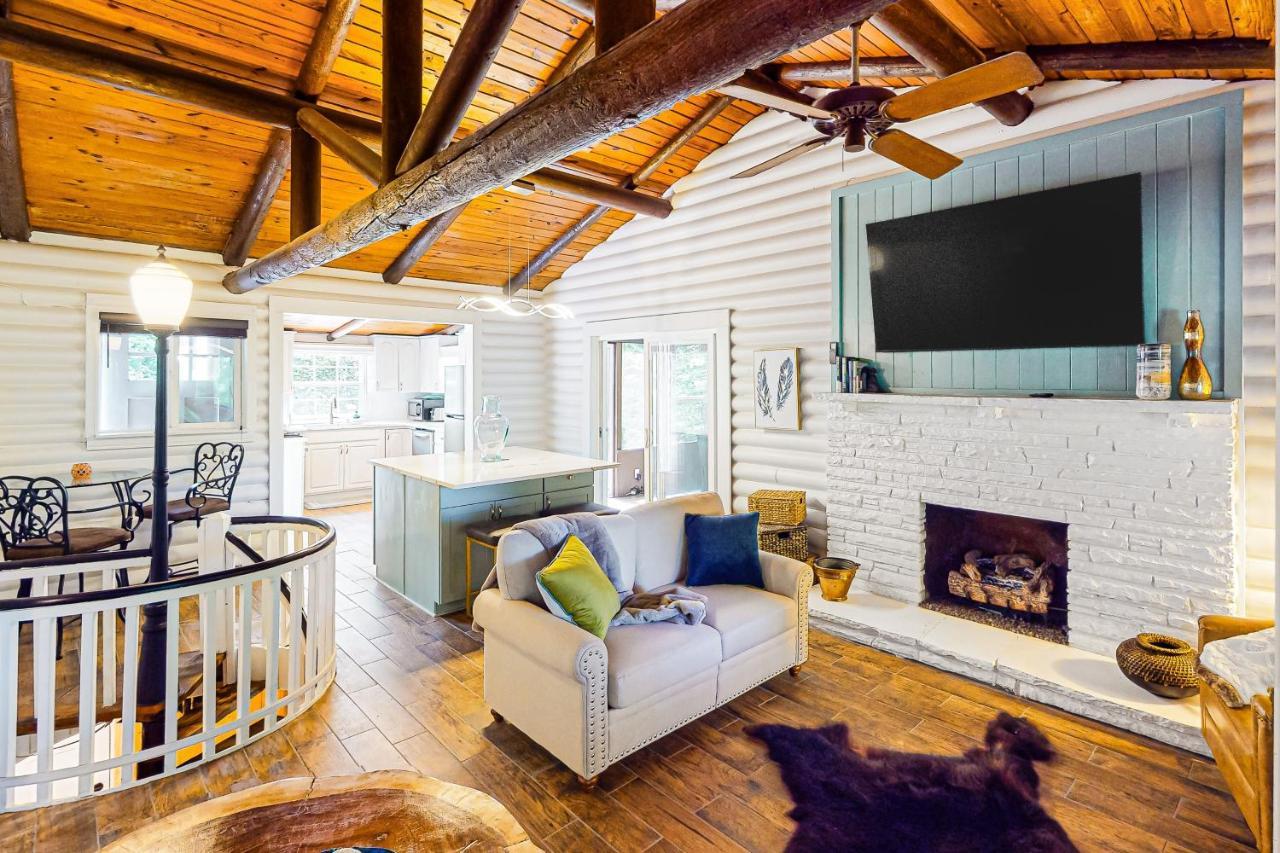 Mountain Dreams Villa บรายซันซิตี ภายนอก รูปภาพ
